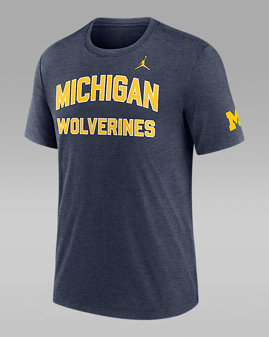 【NIKE】Michigan Wolverines Campus Block Velocity T-Shirt Michigan Campus Collegiate Block Men's Nike College T-Shirt